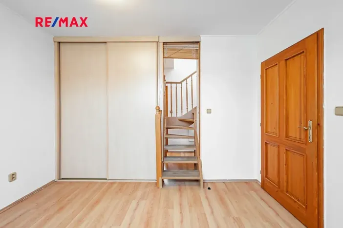 Prodej bytu 4+1, Jindřichův Hradec, Miřiovského, 140 m2