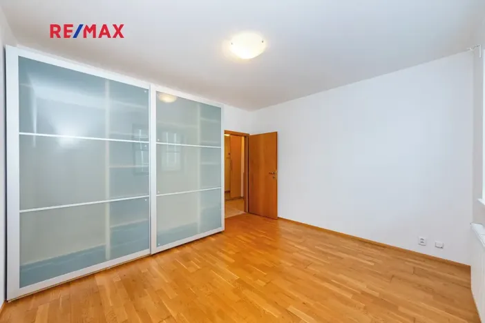 Pronájem bytu 2+kk, Praha - Dejvice, Lindleyova, 59 m2