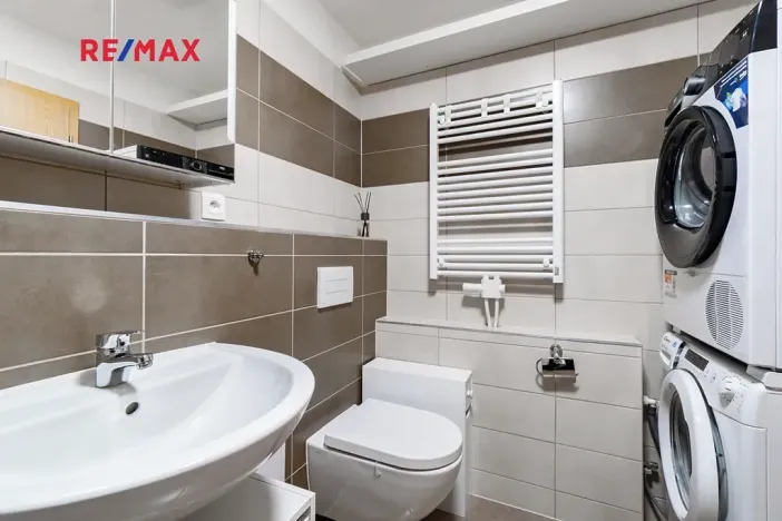 Prodej bytu 1+kk, Hostivice, Ječná, 32 m2