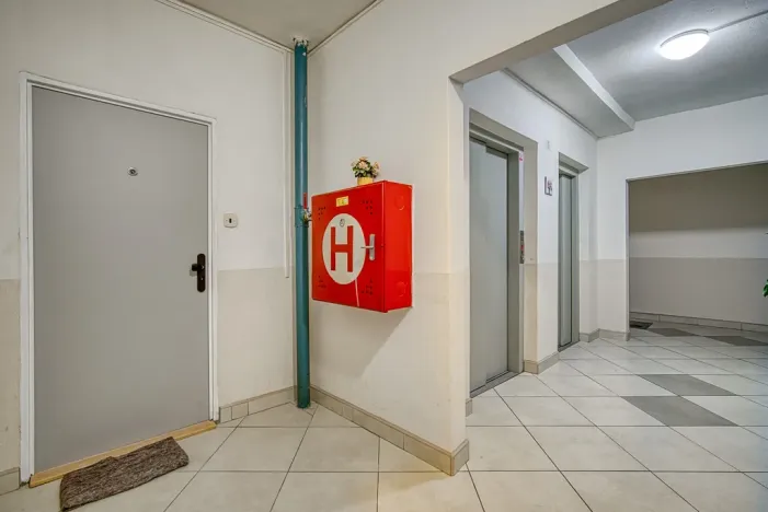 Pronájem bytu 3+1, Děčín - Děčín III-Staré Město, Příčná, 69 m2