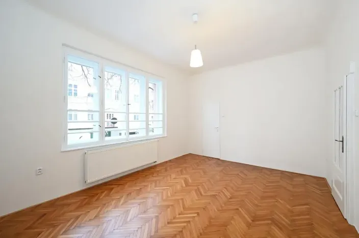 Pronájem kanceláře, Praha - Dejvice, Srbská, 73 m2