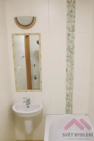 Pronájem bytu 1+kk, Jesenice, Mezi Domy, 37 m2