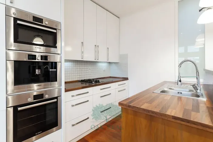 Prodej bytu 3+kk, Praha - Vyšehrad, Neklanova, 67 m2