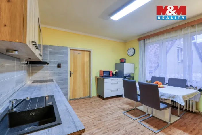 Prodej rodinného domu, Staňkov - Staňkov II, Nádražní, 130 m2