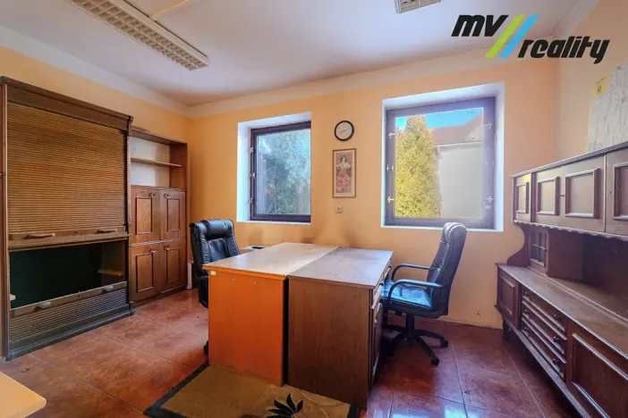 Prodej výrobních prostor, Hořice, Riegrova, 720 m2