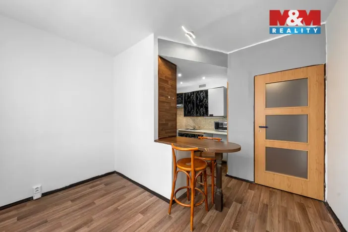 Prodej bytu 1+1, Ústí nad Labem - Severní Terasa, Glennova, 36 m2