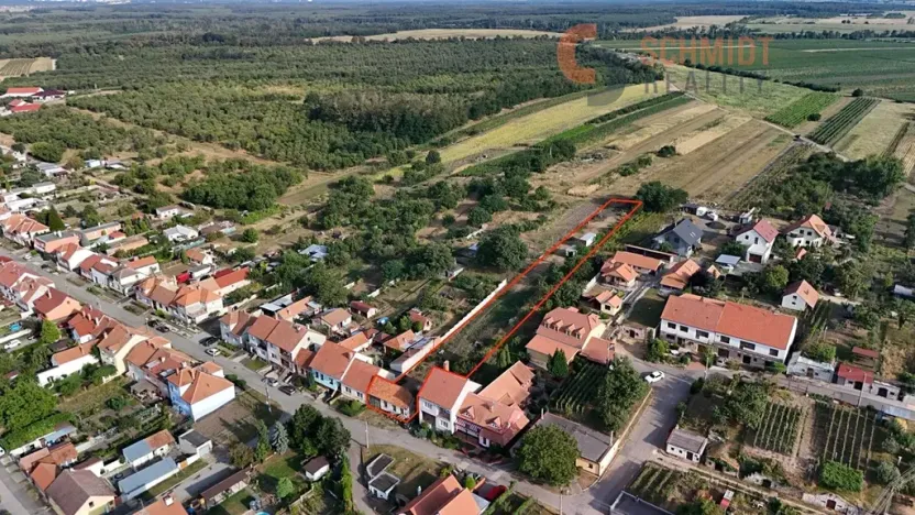 Prodej pozemku pro bydlení, Hlohovec, U sadů, 1953 m2