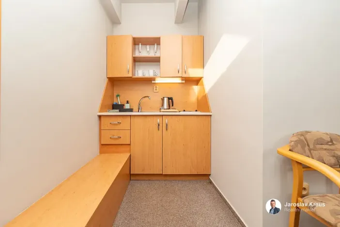 Prodej ubytování, Lázně Bělohrad, Lázeňská, 529 m2