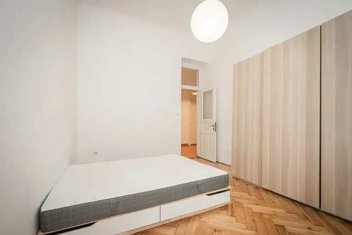 Pronájem bytu 3+1, Praha - Vinohrady, Mánesova, 90 m2