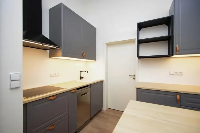 Pronájem bytu 1+1, Praha - Vinohrady, Polská, 42 m2