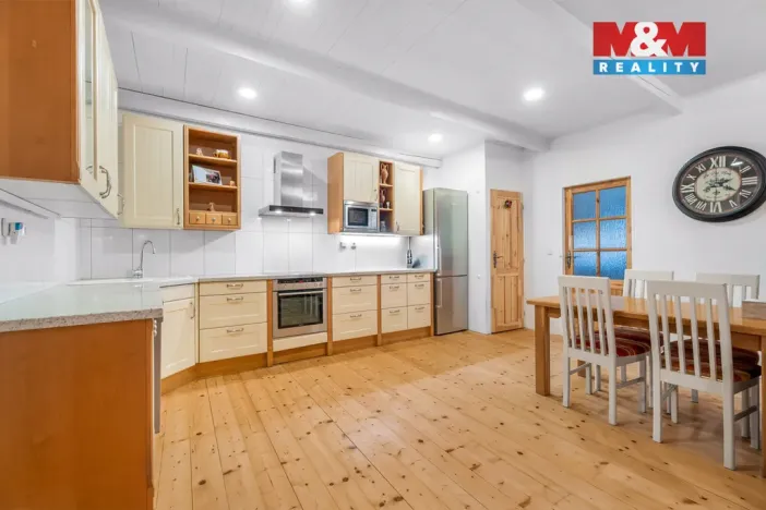 Prodej rodinného domu, Velvary, Pražská, 218 m2