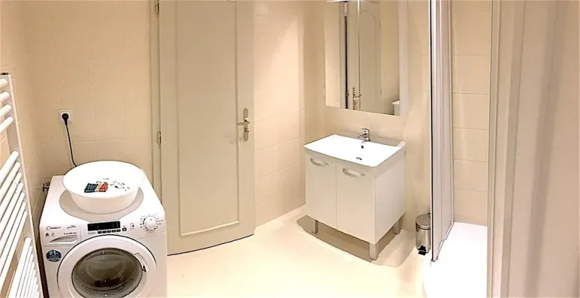 Pronájem bytu 3+1, Praha - Vinohrady, Máchova, 100 m2