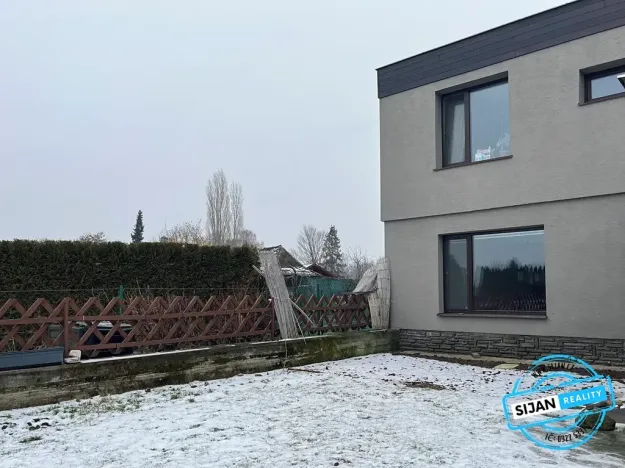 Pronájem bytu 3+kk, Opava, Okruhy, 87 m2