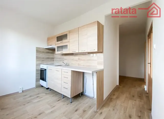 Pronájem bytu 2+1, Kadaň, Chomutovská, 56 m2