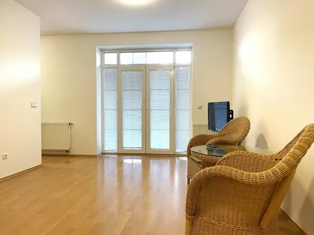 Prodej bytu 1+kk, Vestec, Ve Stromkách, 45 m2