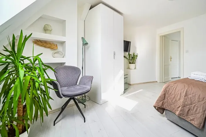 Prodej bytu 2+1, Praha - Nové Město, Školská, 55 m2