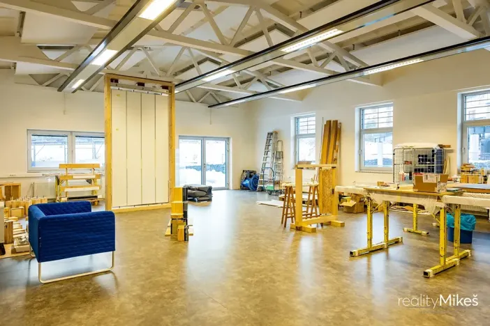 Prodej výrobních prostor, Liberec, Malodoubská, 3613 m2