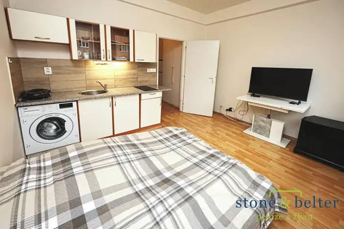 Prodej bytu 1+kk, Praha - Libeň, Sokolovská, 20 m2