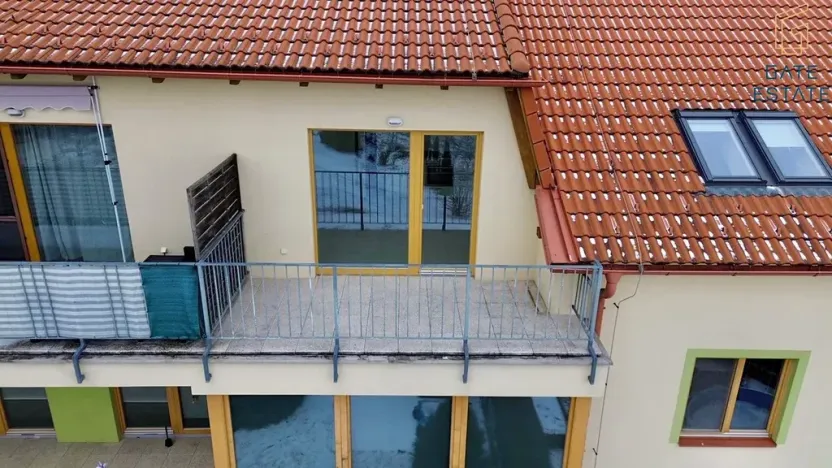 Pronájem bytu 1+kk, Holubice, 29 m2