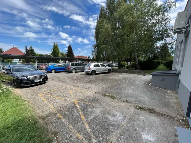 Prodej výrobních prostor, Praha - Horní Počernice, Komárovská, 210 m2