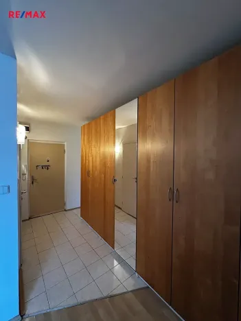 Pronájem bytu 2+kk, Kladno, Italská, 40 m2