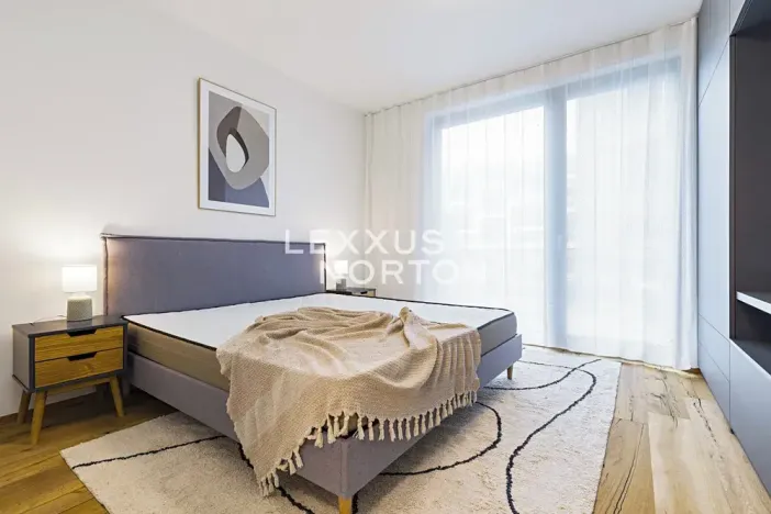 Pronájem bytu 2+kk, Praha - Karlín, Sokolovská, 52 m2