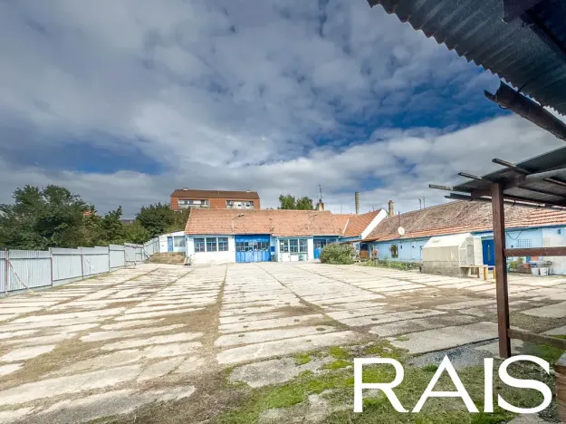 Prodej komerční nemovitosti, Brno, 692 m2