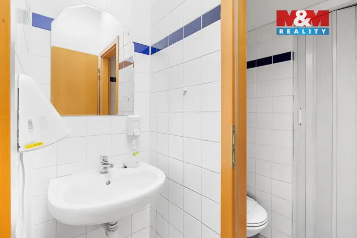 Pronájem obchodního prostoru, Ústí nad Labem - Ústí nad Labem-centrum, Velká Hradební, 280 m2