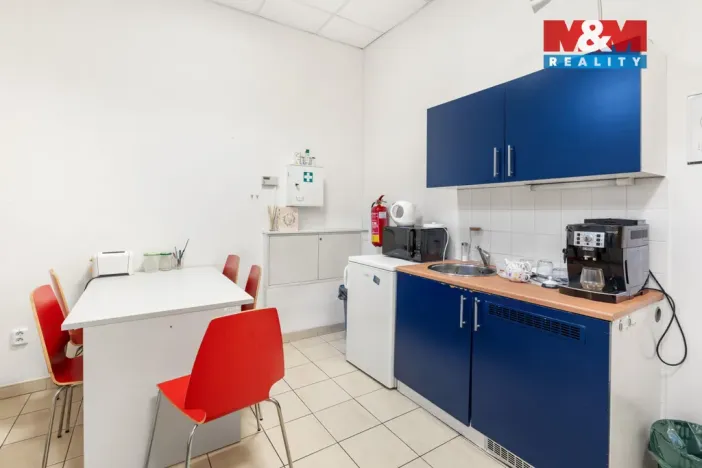 Pronájem obchodního prostoru, Ústí nad Labem - Ústí nad Labem-centrum, Velká Hradební, 280 m2