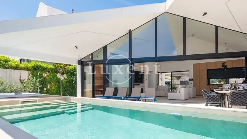 Prodej vily, Bol, Chorvatsko, 250 m2