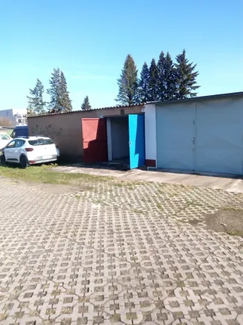 Prodej garáže, Praha - Zbraslav, Nad parkem, 19 m2