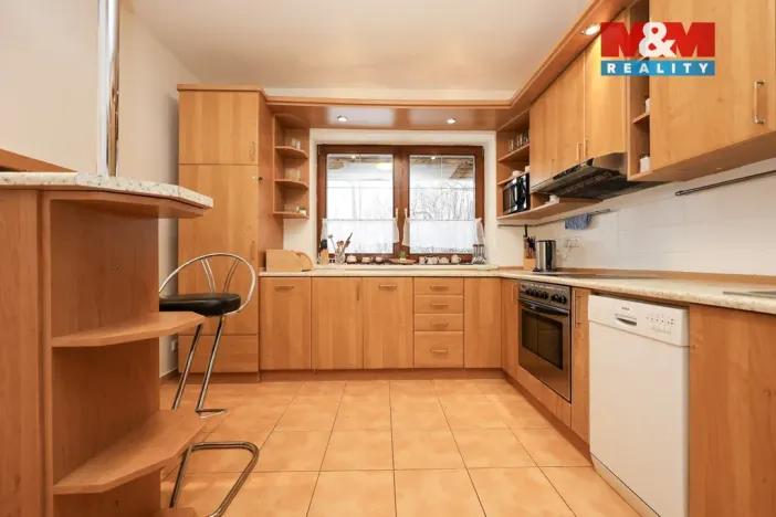 Pronájem rodinného domu, Luká - Střemeníčko, 262 m2