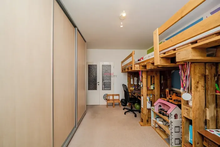 Prodej bytu 3+1, Ostrava, Mojmírovců, 67 m2