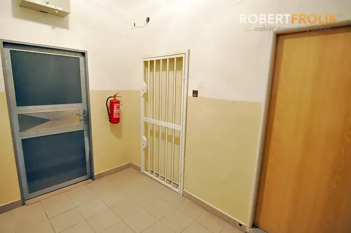 Pronájem kanceláře, Praha - Bubeneč, Eliášova, 25 m2