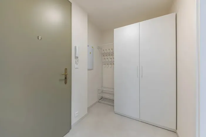 Pronájem bytu 1+kk, Praha - Bubeneč, Veletržní, 29 m2