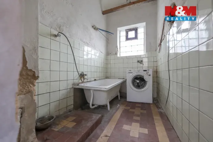 Prodej rodinného domu, Bochov - Těšetice, 200 m2