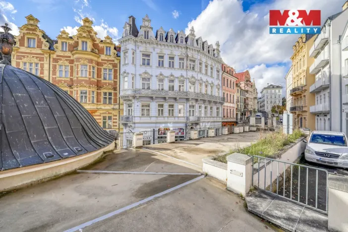 Prodej bytu 3+kk, Karlovy Vary, Zámecký vrch, 72 m2