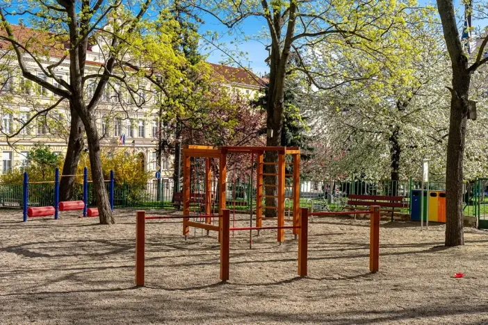 Prodej bytu 2+kk, Praha - Nusle, Bělehradská, 52 m2