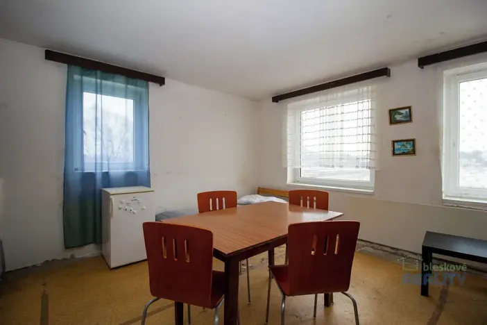 Pronájem ubytování, Přerov nad Labem, 445 m2