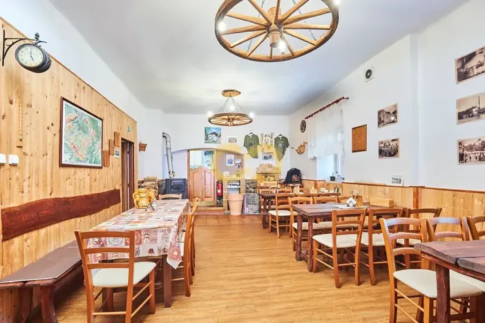 Prodej ubytování, Hoslovice, 468 m2