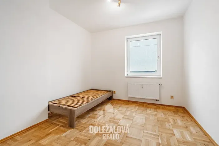 Pronájem bytu 4+1, Praha - Hostivař, Na Groši, 111 m2