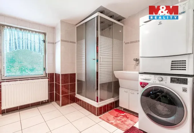 Prodej restaurace, Velké Březno, 700 m2