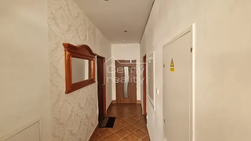 Pronájem bytu 4+kk, Pardubice, V Ráji, 350 m2