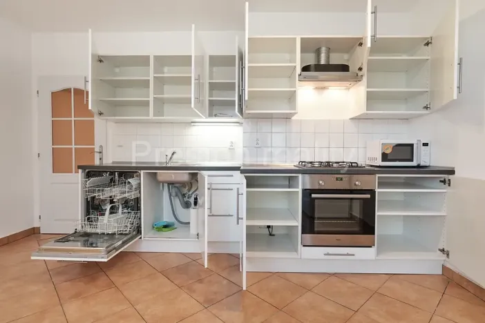 Pronájem bytu 1+1, Praha - Nusle, Zdaru, 45 m2