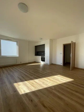Pronájem bytu 1+kk, České Budějovice, České Vrbné, 40 m2