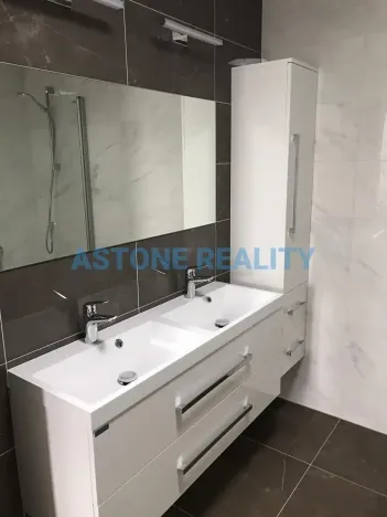 Pronájem rodinného domu, Praha - Ďáblice, Květnová, 172 m2