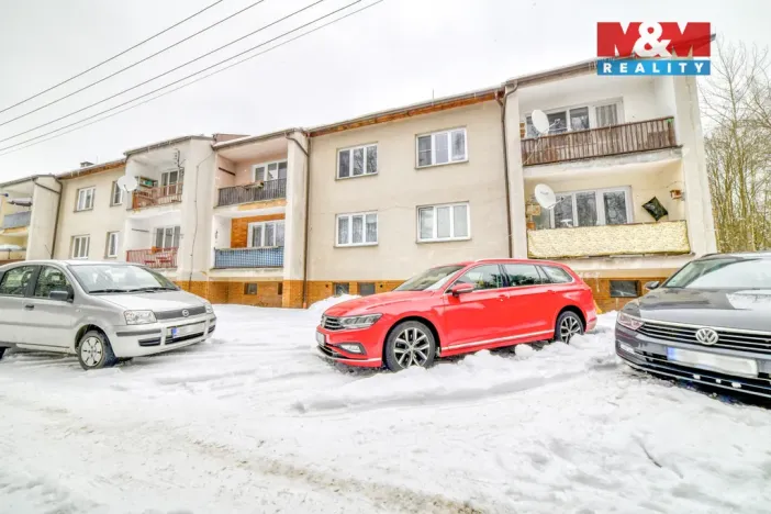 Prodej bytu 3+1, Valy, Pod Lesem, 64 m2