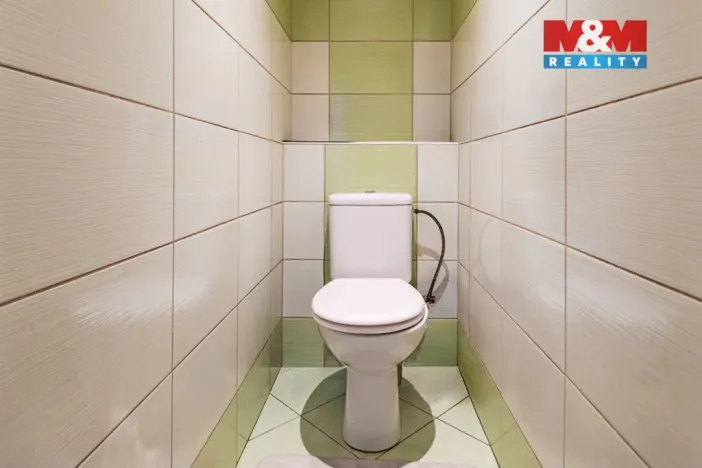 Prodej bytu 4+1, Chomutov, Borová, 76 m2