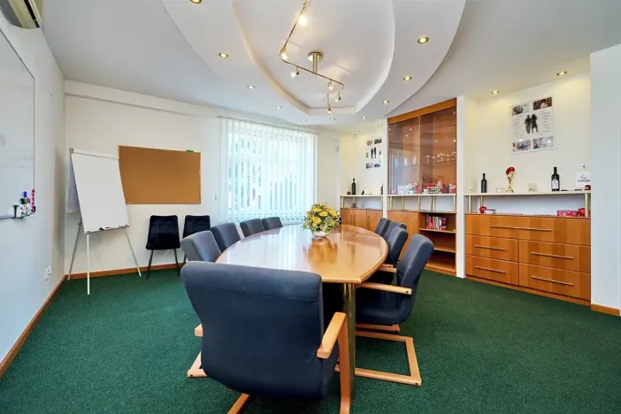 Prodej obchodního prostoru, Kladno, Vrapická, 1614 m2