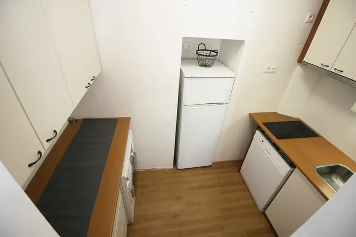 Pronájem bytu 1+kk, Teplice, Alejní, 31 m2
